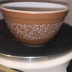 Pyrex Vintage Woodland Mixing Bowl